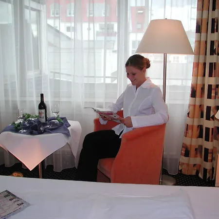Hotel Central 4*
