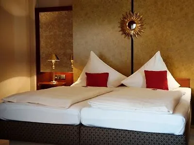 Hotel Central 4*