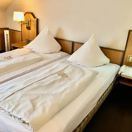Hotel Central מלון פרנקנטל