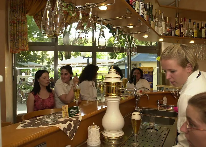 Ξενοδοχείο Hotel Central 4*